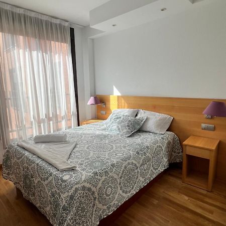 Samaniego Suite, Airport, Ifema Turistico มาดริด ภายนอก รูปภาพ