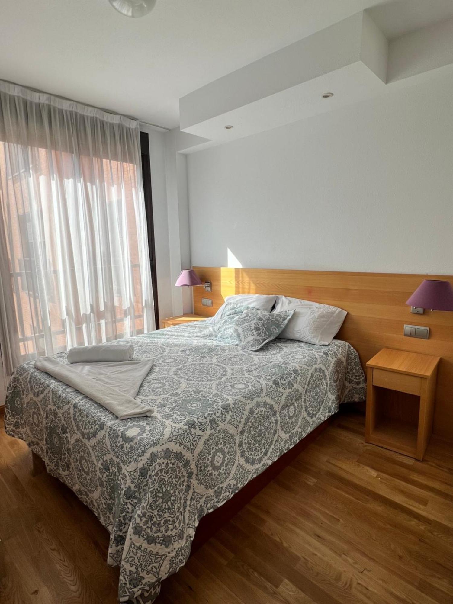 Samaniego Suite, Airport, Ifema Turistico มาดริด ภายนอก รูปภาพ