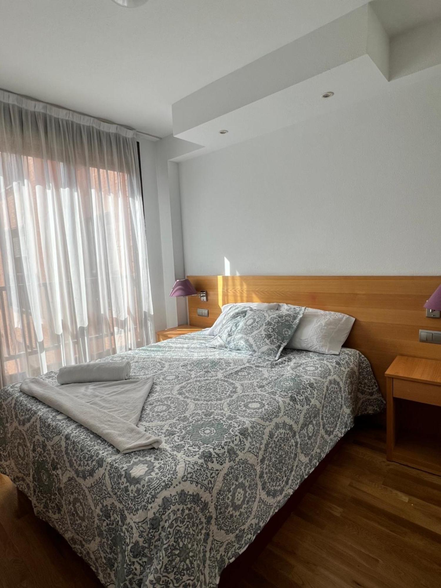 Samaniego Suite, Airport, Ifema Turistico มาดริด ภายนอก รูปภาพ